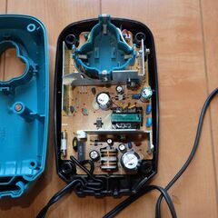 ジャンク 故障品 makita マキタ 充電器 DC10WA Li-ion 7.2V-10.8V用 リチウムイオンバッテリー充電器の画像