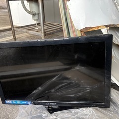 テレビ　リモコン付きの画像