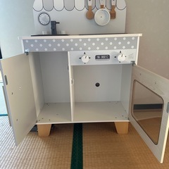 おままごとキッチン【小物付き】の画像