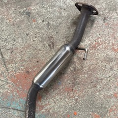 歳末処分‼️　JB23W スズキ ジムニー 社外マフラー ショートバンパー用 左出し 出口80π 6型より取り外し メーカー不明の画像