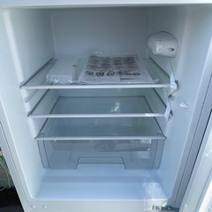 f●■【2024年製】アイリスオーヤマ・ノンフロン冷凍冷蔵庫142L【IRSD-14A-W】ガタ付きありのため安価投稿！目玉品！の画像
