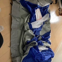 小型テント(アウトドアや防災にいかがでしょう)の画像