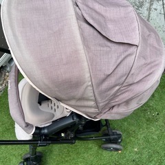【コンビ】ベビーカーの画像