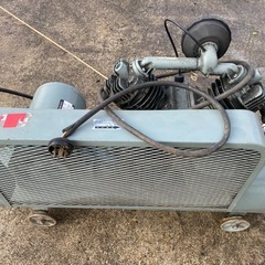 エアーコンプレッサー　動力の画像