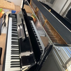 アップライトピアノの画像