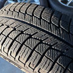 ミシュランスタットレスタイヤ16インチシルバーホイールの画像