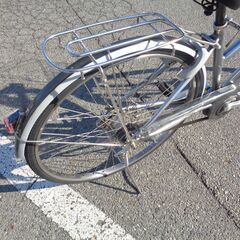 ブリジストン　アルベルト　内装5段　通勤・通学に　軽快車　シルバー　２7インチ【273】の画像