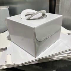 クリスマスにも❗️🎄ケーキの箱6号用　お一人様5枚まで🙇‍♀️の画像