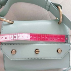 Charles & Keith（チャールズ＆キース）のバッグの画像