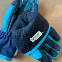 スキー　デザントキッズグローブの画像