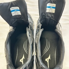 野球スパイクの画像