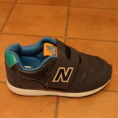 ニューバランス 996 スニーカー ネイビー キッズ 16.5cmの画像