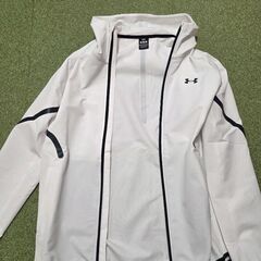 使用1回だけ！UNDER ARMOUR 2025秋冬新作ブラッシュドウーブン   ジャケットの画像