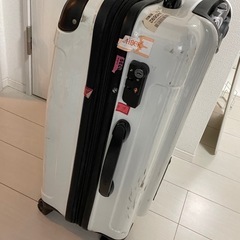 キャリーケースの画像