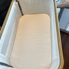 ベビーベッドの画像
