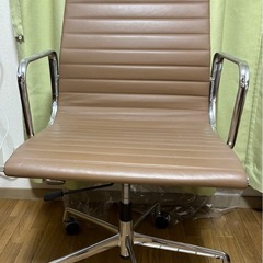 アルミナムチェア　リプロダクト品の画像