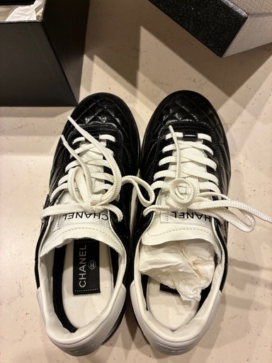【ほぼ新品】CHANEL スニーカー