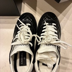 【ほぼ新品】CHANEL スニーカーの画像