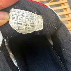 バトミントンシューズyonexの画像