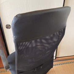 オフィスチェア 回転式 昇降式の画像