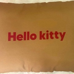 【新品・未使用】ハローキティ フェイスクッション 枕　日焼けキティ サンリオ　キティちゃんの画像