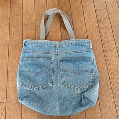 リメイクジーンズのトートバッグの画像