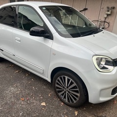 2023年10月ルノートゥインゴ　インテンスの画像