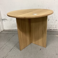 【取りに来られる方限定！！】KARIMOKU CASE サイドテーブルの画像