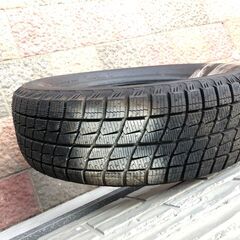 無料スタッドレスタイヤ215/60/16 5本の画像