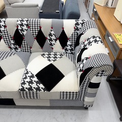 【超美品‼️】オシャレ♪ 英国風 チェスターフィールド調 223cm幅3人掛けソファ 布製パッチワーク♪の画像