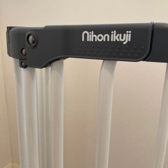 日本育児 おくトビラ　付属品完備　 ベビーゲートの画像