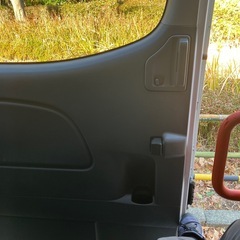 スライドドアの板金を請負でお願いしますの画像