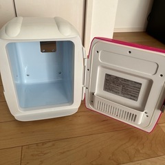 コンパクト冷蔵庫の画像