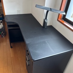 システムデスクの画像