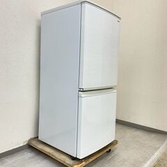 中古家電セット( 冷蔵庫 SHARP 137L 2018年製 SJ-D14D-W 洗濯機 TOSHIBA 5kg 2018年製 AW-5G6)の画像