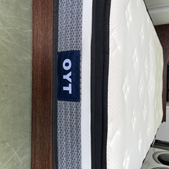 【リサイクルショップ ピカソ 小松原】🛏️✨美品‼️木製シングルベッド＋極厚OYTマットレス✨丸洗い洗浄済み🌈★3224★の画像