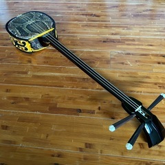 ◼️本皮一枚張り三線◼️ケース・新品教本・バチ付きの画像