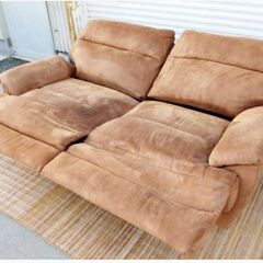 電動リクライニングソファ　ゆったり　2人掛けソファ　動作良好　2P　リクライニングチェア　USB端子　引取り歓迎　671ZSの画像