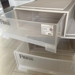 早く取りに来られる人優先！クリアケース 正方形２個 の画像