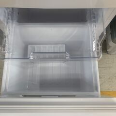 【リサイクルストアスターズ鹿大店】2021年製　SHARP　２ドア冷蔵庫　SJ-D15G-W [152L /2ドア /右開き/左開き付け替えタイプ] [冷凍室 58L]の画像