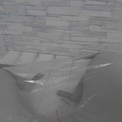 ergobaby ナチュラルカーブ・ ナーシングピロー ベルト付き グレー　A17875の画像