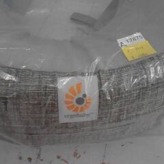 ergobaby ナチュラルカーブ・ ナーシングピロー ベルト付き グレー　A17875の画像