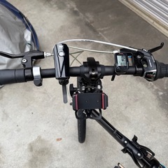 最終値下げ　ルノー　light10 折りたたみ自転車　20インチ　軽量　ヘルメット、収納運搬バッグ等オマケ有り の画像