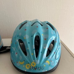 子供ヘルメットの画像