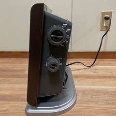 KOIZUMI 電気ストーブ　2012年製
の画像