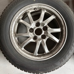 バリ溝 4本セット トヨタ プリウスα  205/60r16 スタッドレス21年製　４本セットの画像