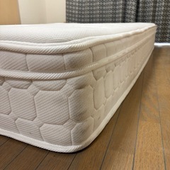 ダブルベッド ソフトの画像