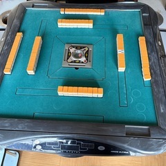 全自動麻雀卓の画像