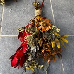 スワッグ ドライフラワーの画像