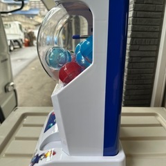 ガチャガチャ本体の画像